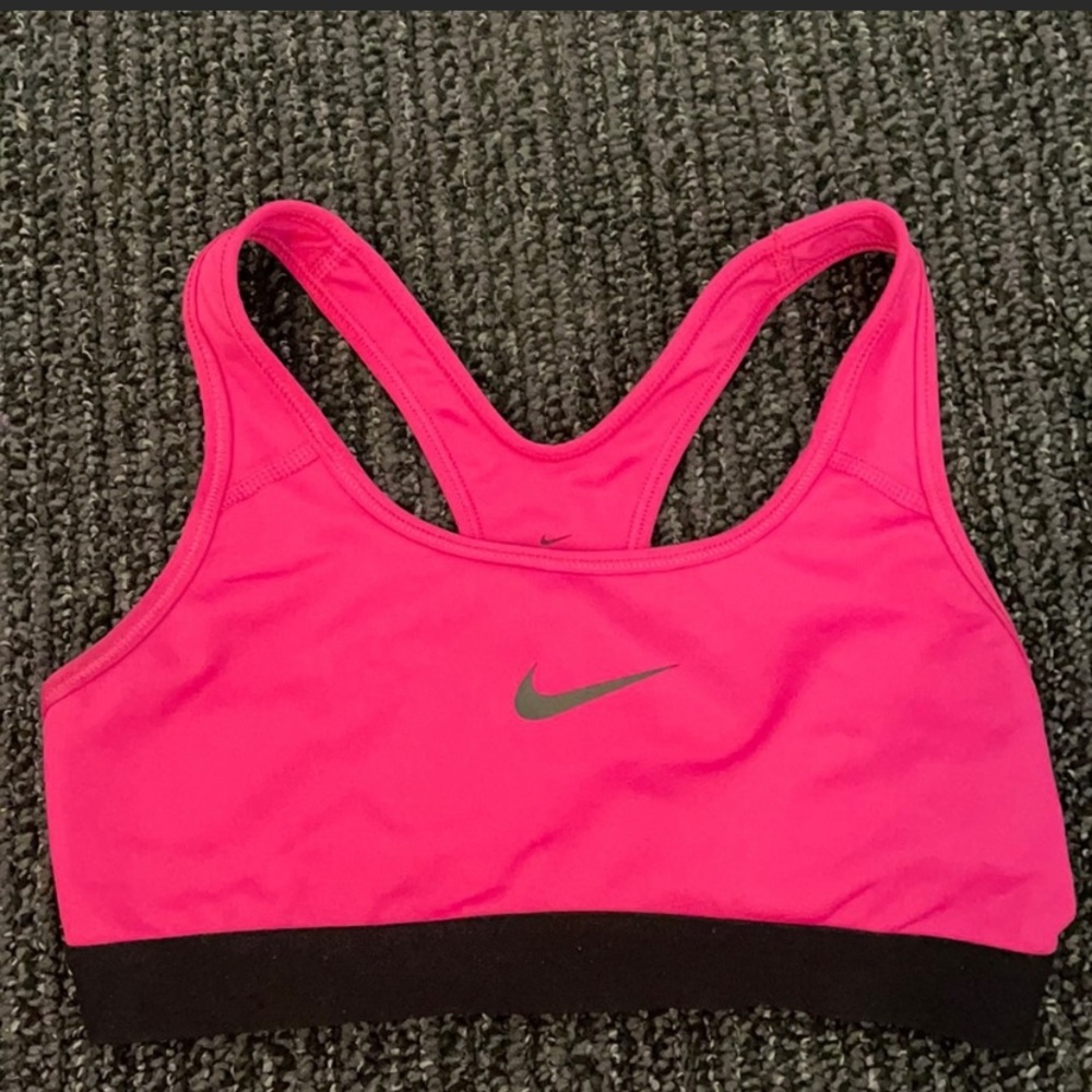 Nike dry fit sports bra bright pink brand new but with no tags